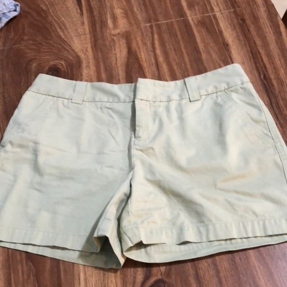 Tommy Hilfiger shorts size 10 light green
